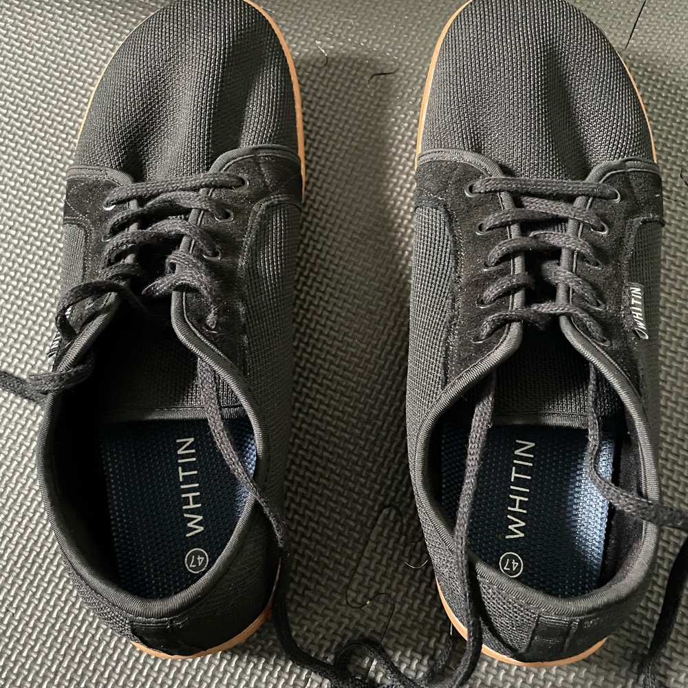 Men’s whitins size 47